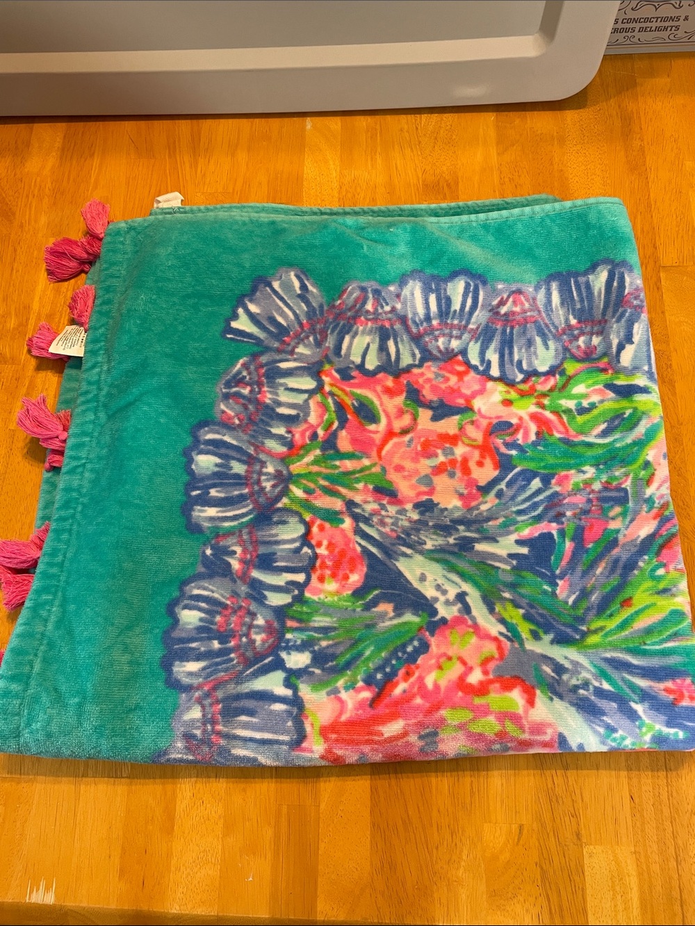 Lilly Pulitzer x Pottery Barn Tassel Beach Towel Fan Sea Pants